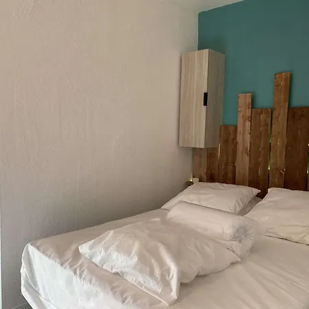 Appartement T1 Neuf Climatisé - - Fr-1-553-319 *